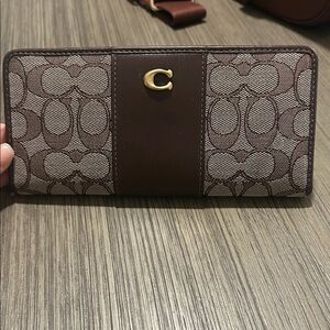 Coach Signature Brown and Cream Wallet